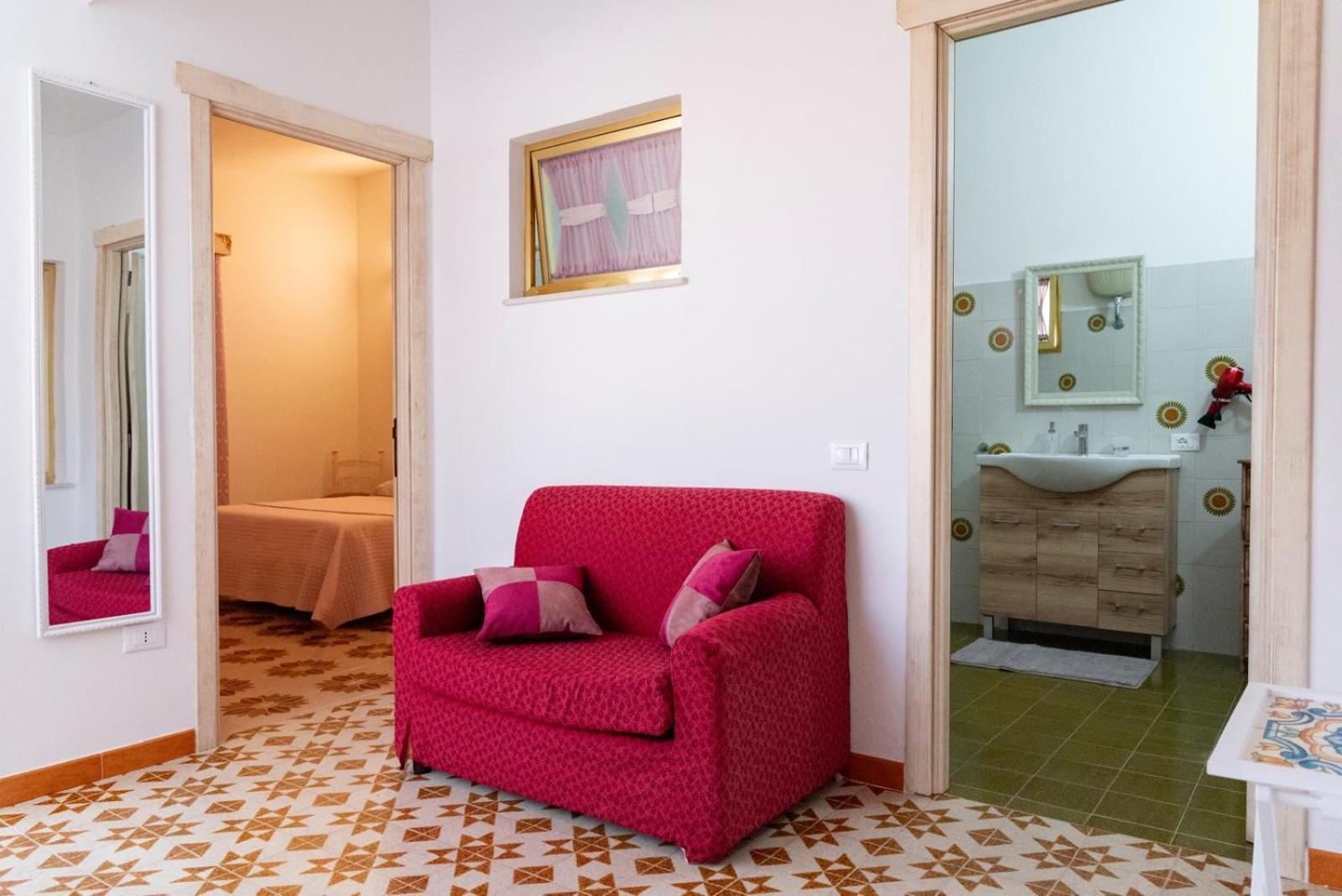 Roro Via Del Mare Appartement *